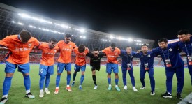 国安2006赛季惨败泰山队：徐云龙分析及失利原因剖析